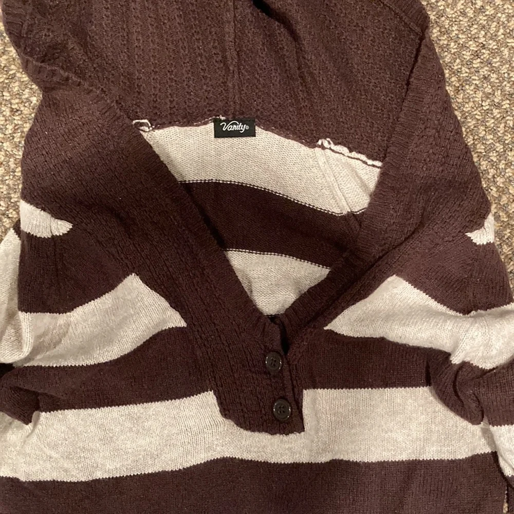 Vanity Brown and Cream Striped V-Neck Sweater - Picture 2 of 4